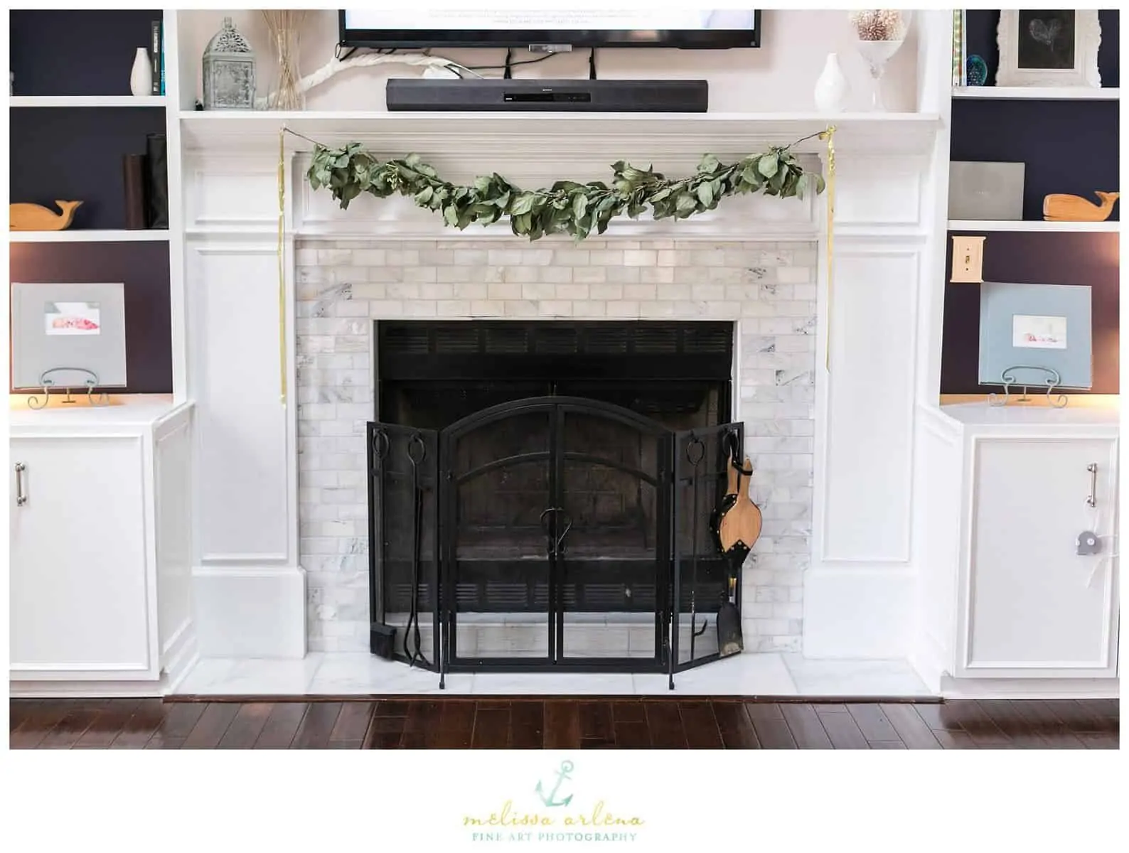 I might have stolen (with permission) that garland from Amanda Veronee's last floral workshop ;). I fell in love with it and knew I wanted to pretty up my fireplace with it. Months later and it is most definitely dead but I love it so much I don't want to take it down :(.