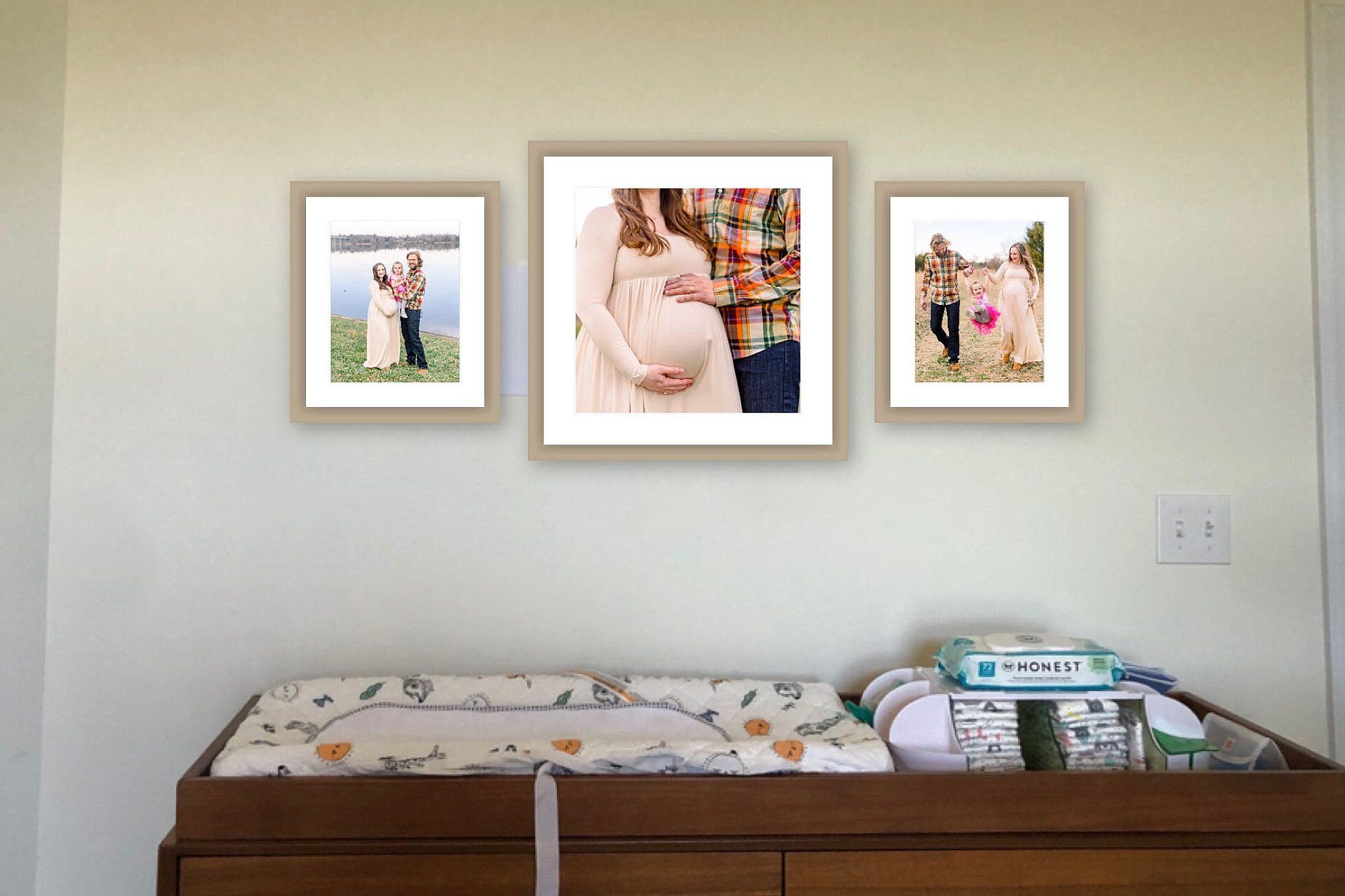 Melissa Arlena Photography maternity photoshoot artwork mock up